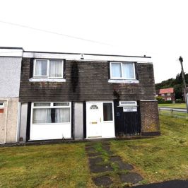 5 bedroom House in Woodbridge Lawn, Leeds - Photo 1