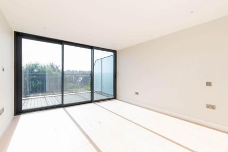 2 bedroom penthouse to rent - Photo 4