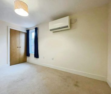Flat to rent on - Photo 3