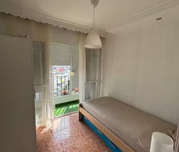 Calle Hebrón, Sevilla, Andalusia 41007 - Photo 2