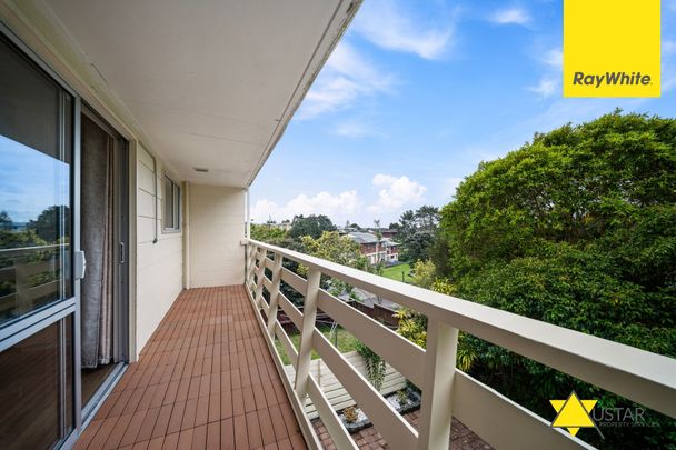 Sunny Retreat in a Peaceful New Lynn Cul-de-Sac - Photo 1
