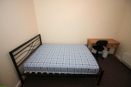 5 bedroom terraced house to rent - Photo 2