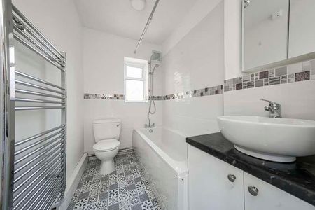 Pond Close, Winchmore Hill, Amersham, HP7 - Photo 5