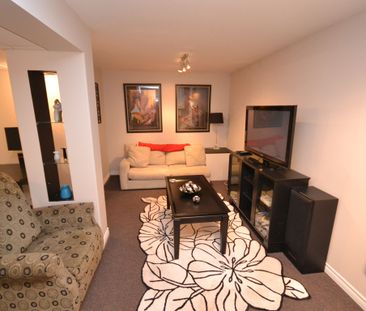 For Lease - 561 Princess Avenue, London East, Ontario - Photo 3