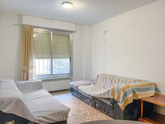 Functional flat for rent in red apartments area in Requena - Photo 1