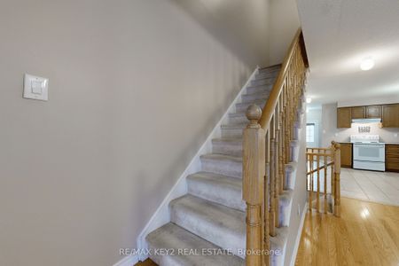 For Lease - 369 Caboto Trail, Markham, Ontario - Photo 2