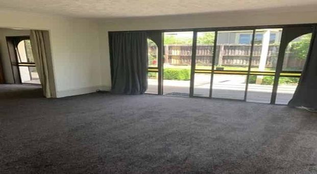 SUPERB ON STAPLETONS!! - Photo 1