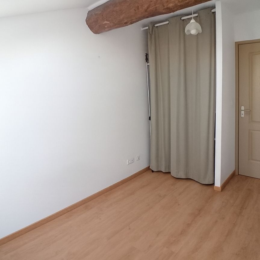 Location Appartement 3 pièces 63m² - Photo 1