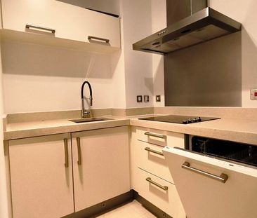 1 Bed Flat, Bridges Court Road, SW11 - Photo 6