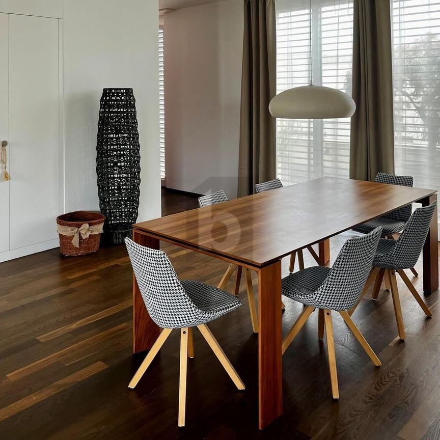 GROSSZÜGIGE UND SONNIGE TERRASSE - Photo 1