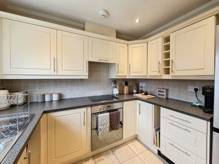 Douglas Court, Ely - Photo 4