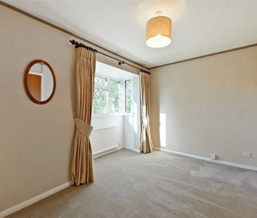 4 bedroom detached house to rent - Photo 3