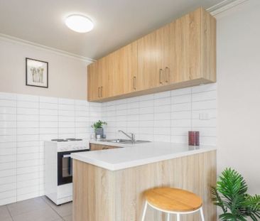 5/113 Devonshire Road, Sunshine VIC 3020 - Photo 3