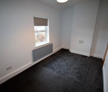 2 bedroom semi-detached house to rent - Photo 2