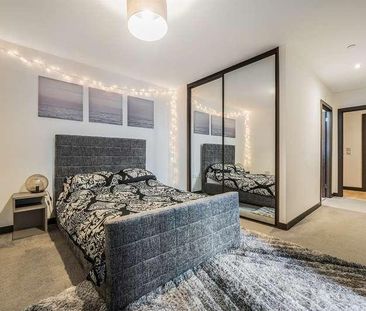 Riverside View, Berkeley Avenue, Reading, RG1 - Photo 4