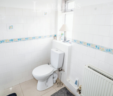 5 bedroom semi-detached house to rent - Photo 5