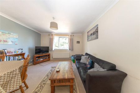 2 bedroom maisonette to rent - Photo 2