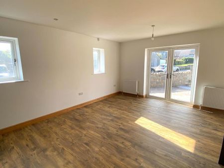 3 bedroom detached house to rent - Photo 2