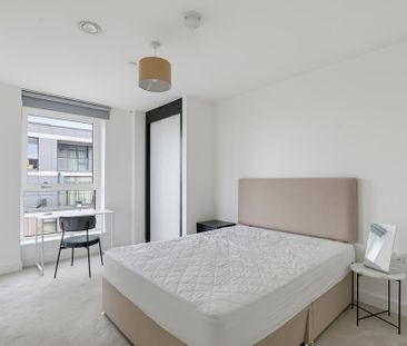 3 bedroom flat to rent - Photo 5