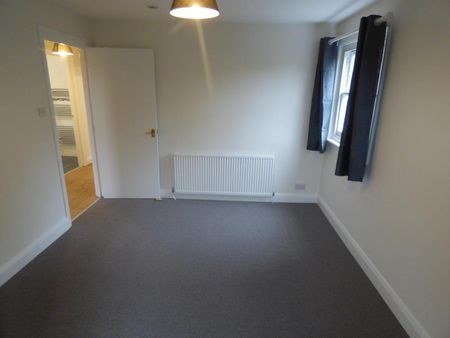 Thornton Avenue - Photo 4