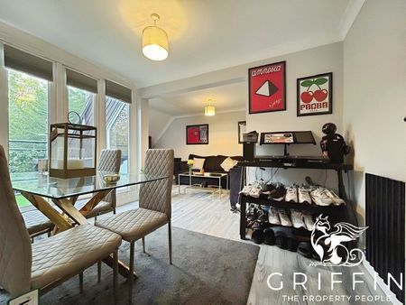 Woodstock Crescent, Laindon, Basildon, SS15 - Photo 3