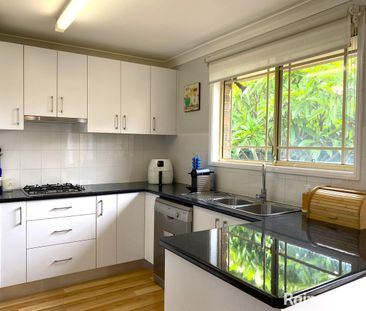 COZY TWO BEDROOM VILLA IN A QUIET LOCATION! CLOSE TO ALL INGLEBURN ... - Photo 6