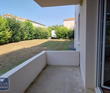 Location Appartement 2 pièces 47m² LUCON 85400 - Photo 6
