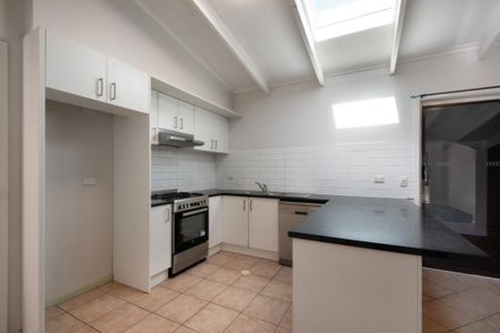 29 Bell Street, Ironbark - Photo 2