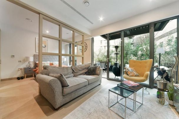 Studio to rent - Photo 1