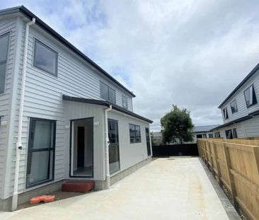 Bright & Sunny 3-Bedroom, 2-Bathroom Home in M... - Photo 1