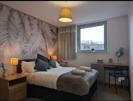 3 Bed Flat, Lace Street, L3 - Photo 3