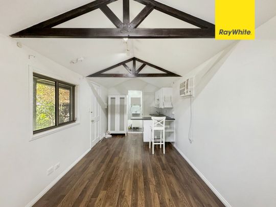 Four Bedroom House + Separate Studio - Photo 1