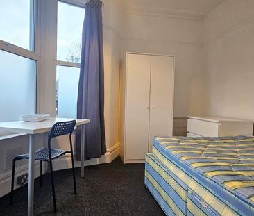 7 bedroom house share to rent - Photo 4