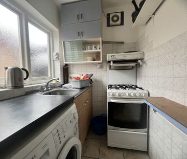 Edith Avenue, Leicester - Photo 5