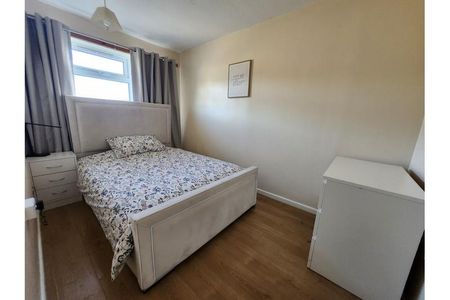 4 bedroom house share to rent - Photo 5