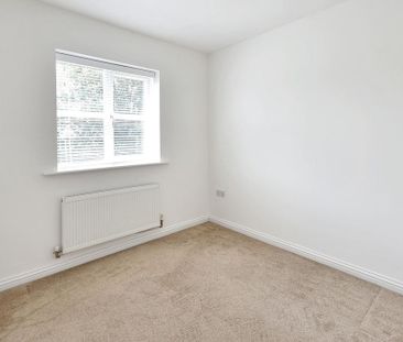 4 bedroom detached house to rent - Photo 3