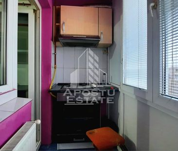 Apartament de inchiriat 2 camere 300 euro zona Miorita - Photo 5