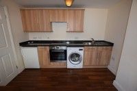 1 bed Apartment - To Let - Photo 5