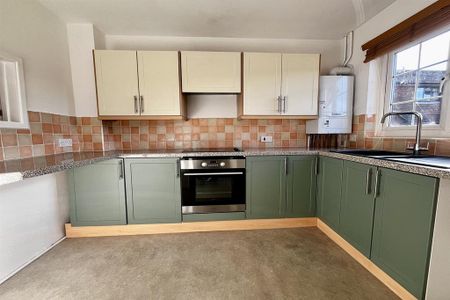 3 bedroom terraced house to rent - Photo 5