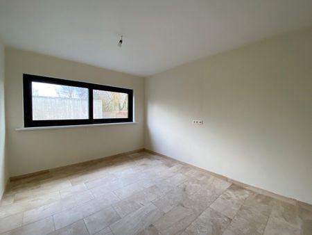 Ruim gelijkvloersappartement met 2 slaapkamers. - Foto 3