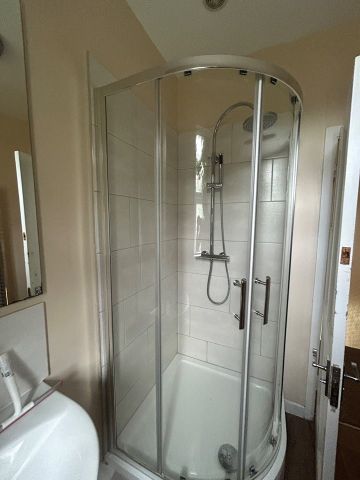 5 Bed Terraced House, Eden Grove, BS7 - Photo 3