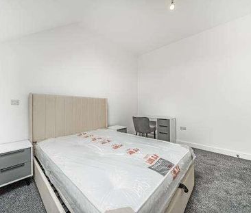 Hmo Eighth Avenue De, Aylesbury, HP21 - Photo 4