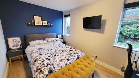 Winchester Close, Enfield - Photo 3