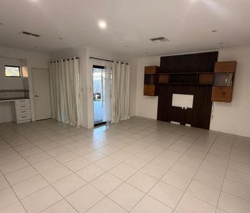 Modern Comfort & Ultimate Outdoor Living! - Photo 4