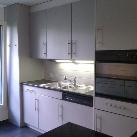 In ruhiger, gepflegter und charmanter Liegenschaft - Photo 1