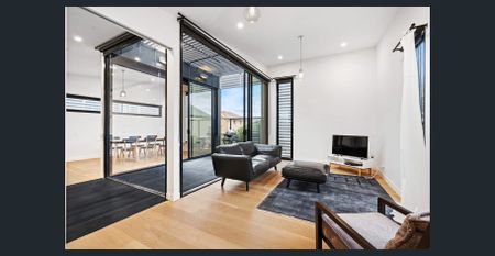 Grand, Gadd - Photo 2