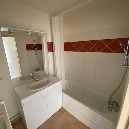 Location Appartement 2 pièces 39m² - Photo 4