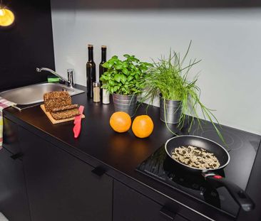 Classic Balcony - Short Term - Floor 4 - Photo 1