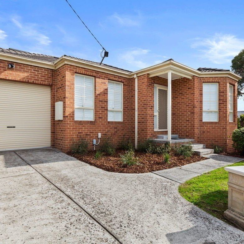 2 Ardmore St , MITCHAM - Photo 1
