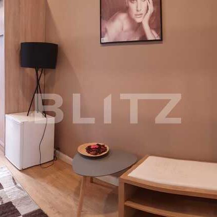 Garsoniera la prima inchiriere, parcare, curte, zona Vivo - Fotografie 1